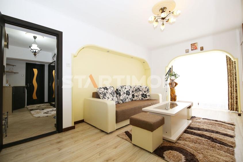 Apartament cu 2 camere decomandat în Calea București