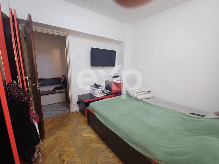 Apartament cu 4 camere decomandat, mobilat în Ultracentral