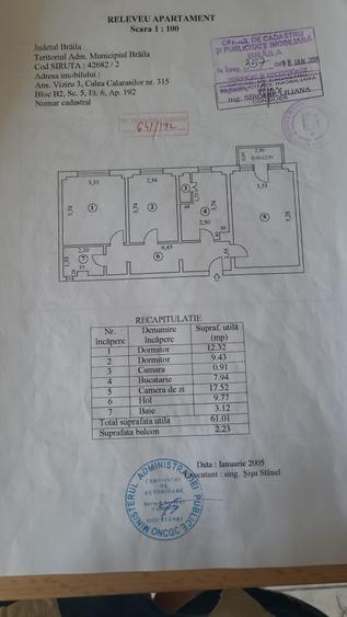 Apartament cu 3 camere decomandat în Viziru 3