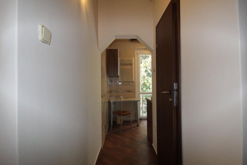 Apartament cu 2 camere decomandat, mobilat în Floreasca