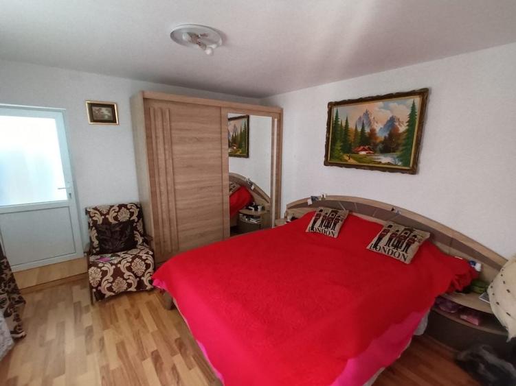 Casă cu 4 camere în Fântânele