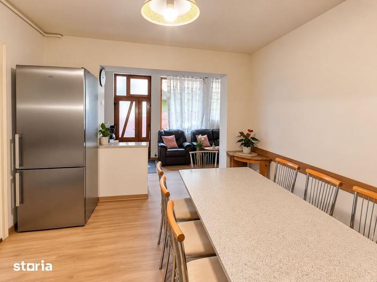 Casă cu 5 camere cu Teren 380 Mp în Dâmbul Rotund