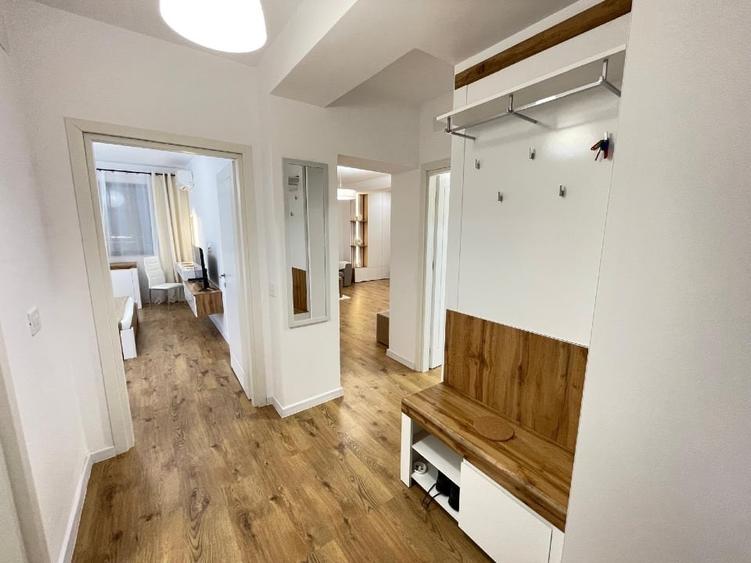 Apartament cu 2 camere decomandat, mobilat în Central