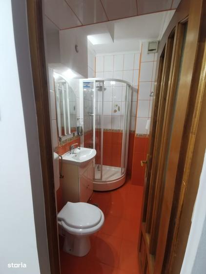 Apartament cu 4 camere în Gura Văii