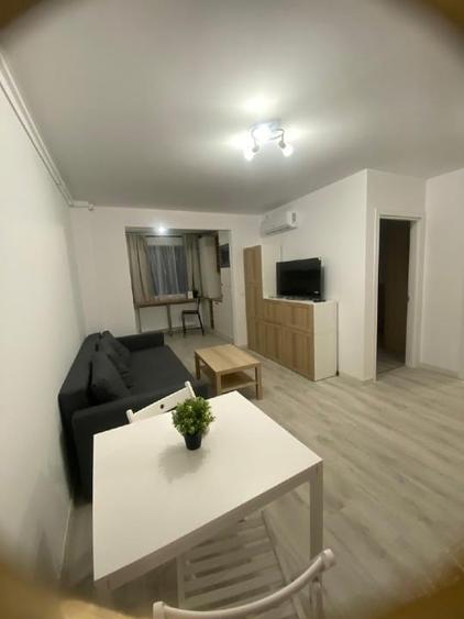 Apartament cu 2 camere semidecomandat, mobilat în Theodor Pallady