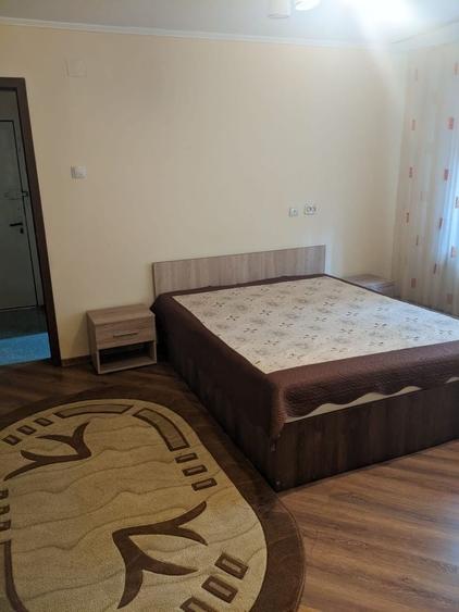 Apartament cu 2 camere semidecomandat în Micro 6