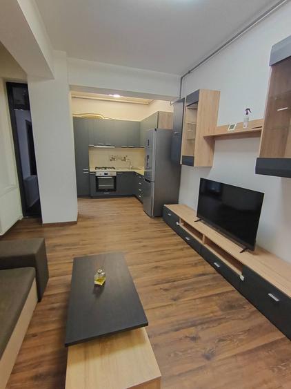 Apartament cu 2 camere semidecomandat în Tomis Plus