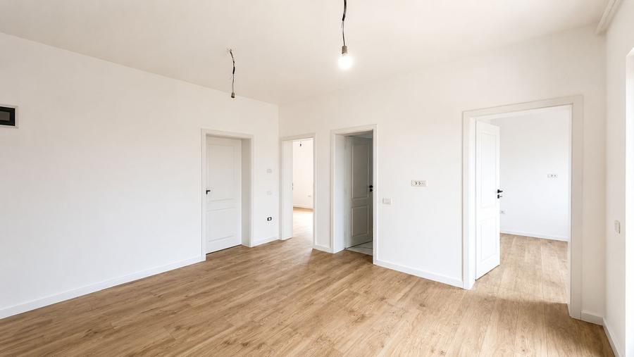 Apartament cu 3 camere decomandat în Remetea Mare