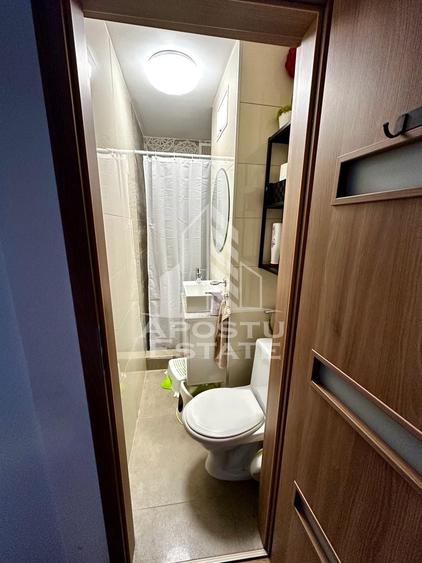 Apartament cu 4 camere decomandat, mobilat în Gheorghe Lazăr