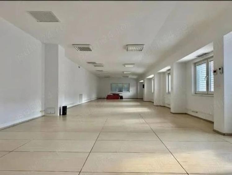 Casă cu 7 camere cu Teren 600 Mp în Șagului