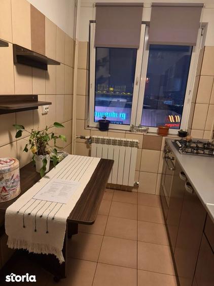 Apartament cu 3 camere decomandat, mobilat în Pantelimon