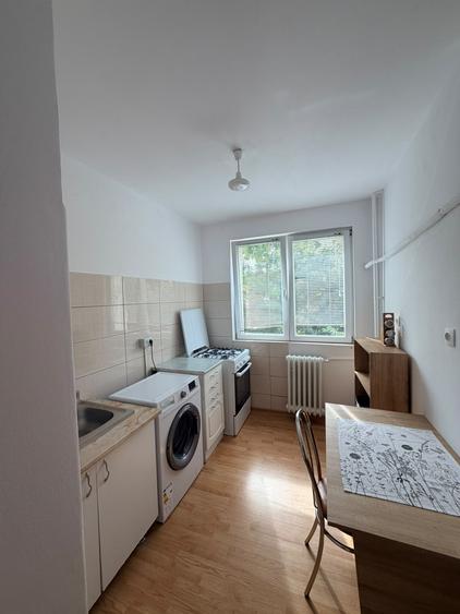 Apartament cu 2 camere decomandat în Colentina