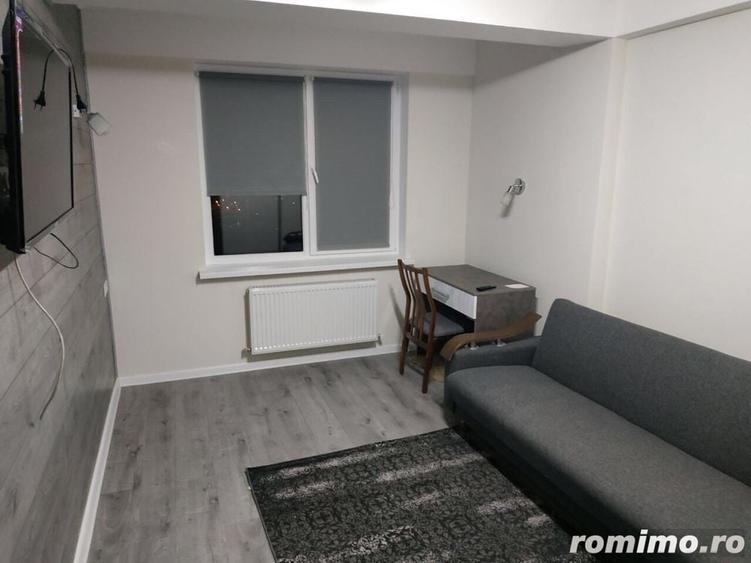 Garsonieră decomandată în Gorjului