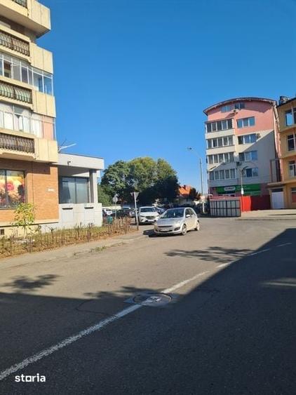Apartament cu 3 camere în Libertății
