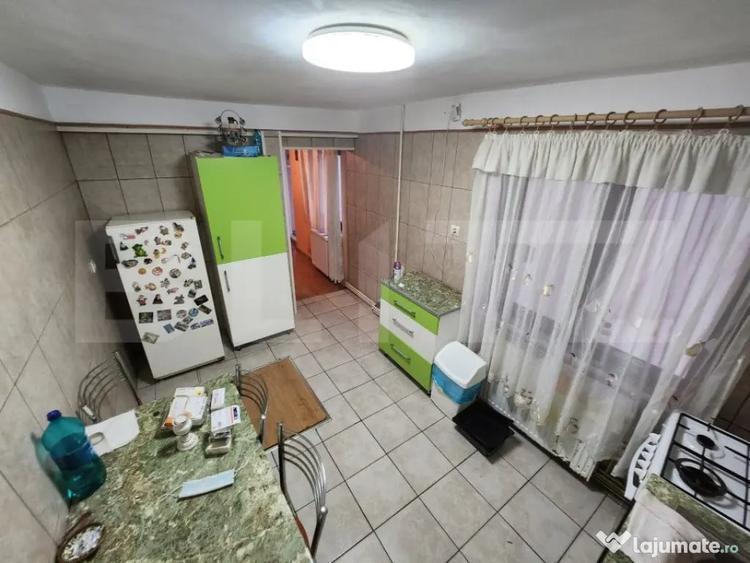 Casa individuala, 6 camere, 99 mp, semifinisata ,zona Est - 17
