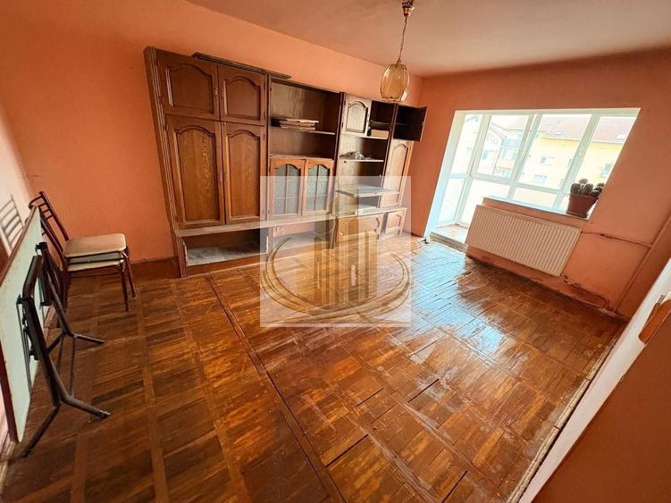 Garsonieră decomandată în Șagului