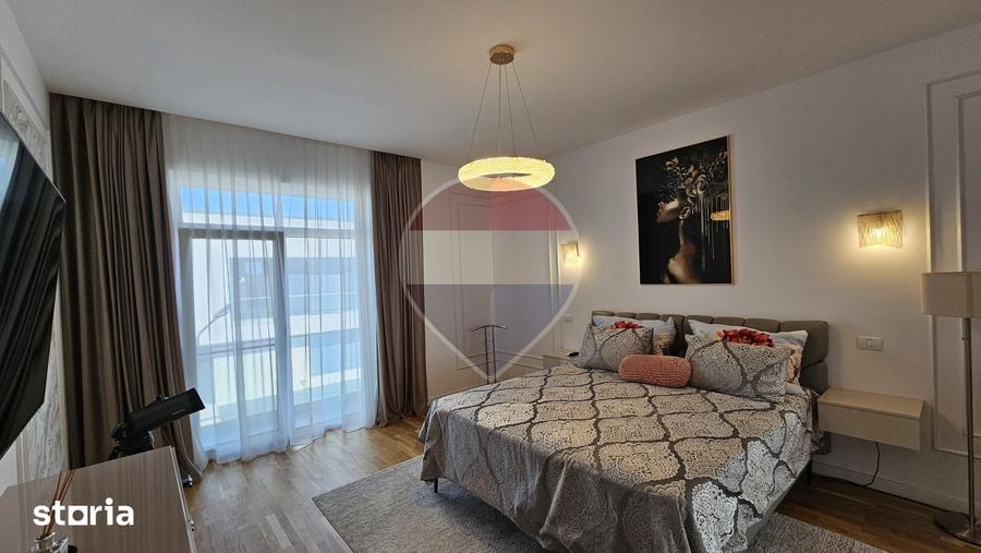 Casă cu 5 camere cu Teren 452 Mp în Corbeanca