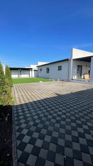 Casă cu 3 camere cu Teren 500 Mp în Domnești