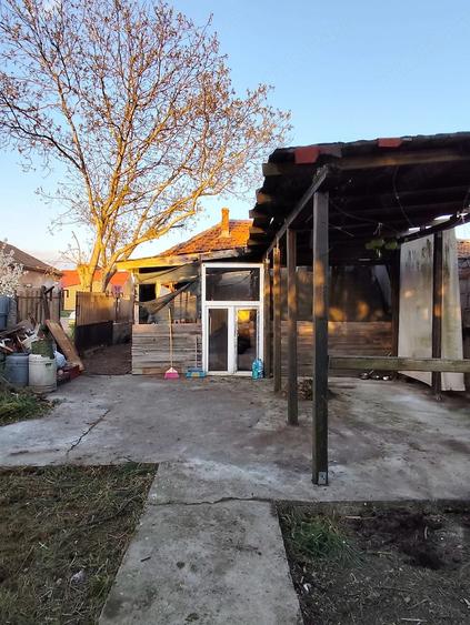 Casă cu 2 camere cu Teren 396 Mp în Ronaț