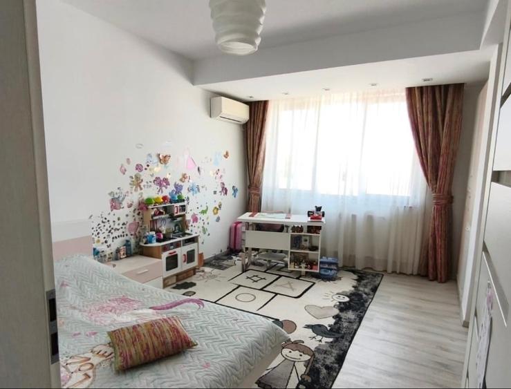 Apartament cu 4 camere decomandat, mobilat în 1 Mai