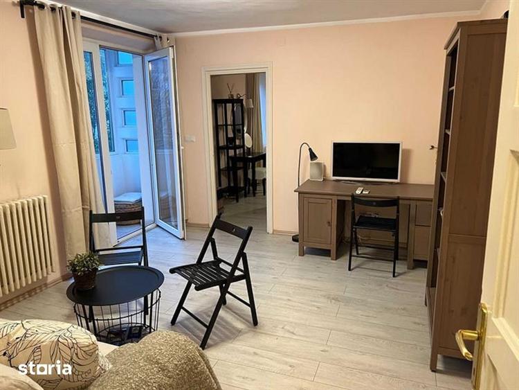 Apartament cu 2 camere în Romană