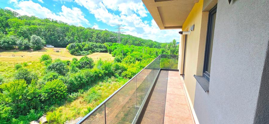 Apartament cu 3 camere decomandat în Frumoasa