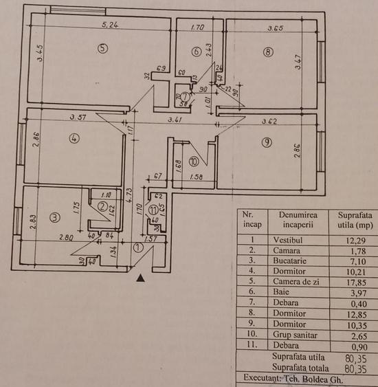 Apartament cu 4 camere decomandat în Micro 3