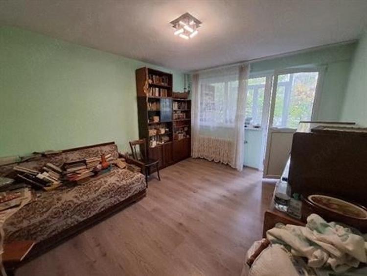 Apartament cu 2 camere decomandat în Drumul Taberei