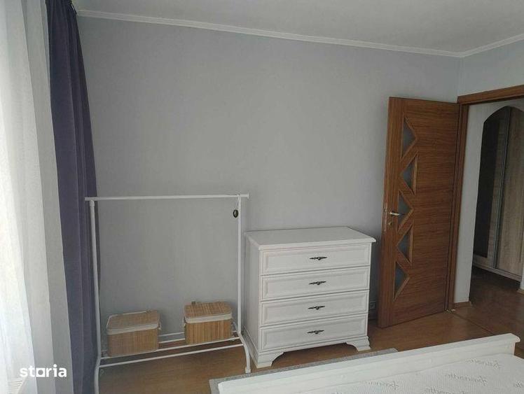Apartament cu 3 camere decomandat în Nufărul