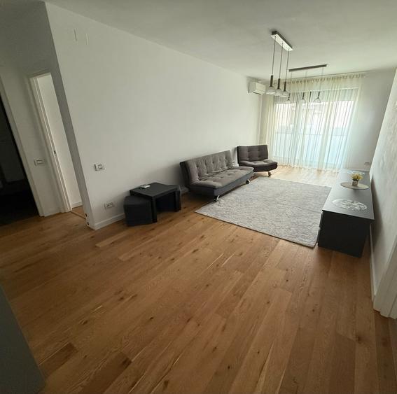 Apartament cu 2 camere decomandat în Băneasa