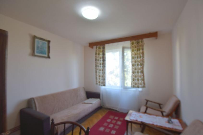 Apartament cu 2 camere decomandat, mobilat în Complex Studențesc