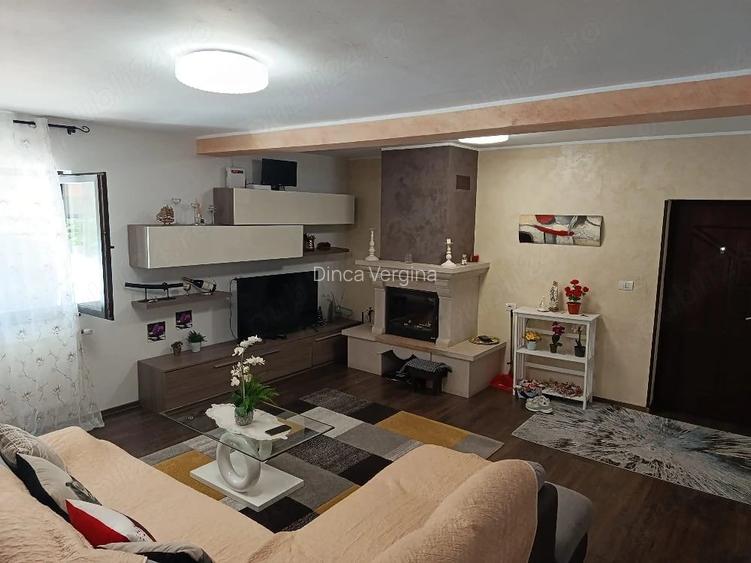 Casa de vanzare comuna Rogova jud. Mehedin?i