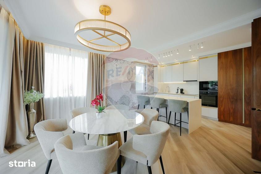 Casă cu 5 camere cu Teren 474 Mp în Oncea