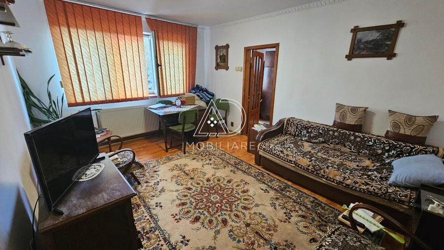 Apartament cu 2 camere nedecomandat în 9 Mai