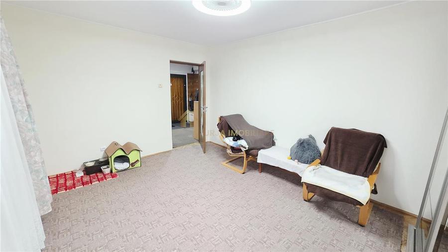 Apartament cu 4 camere decomandat, mobilat în Mănăștur