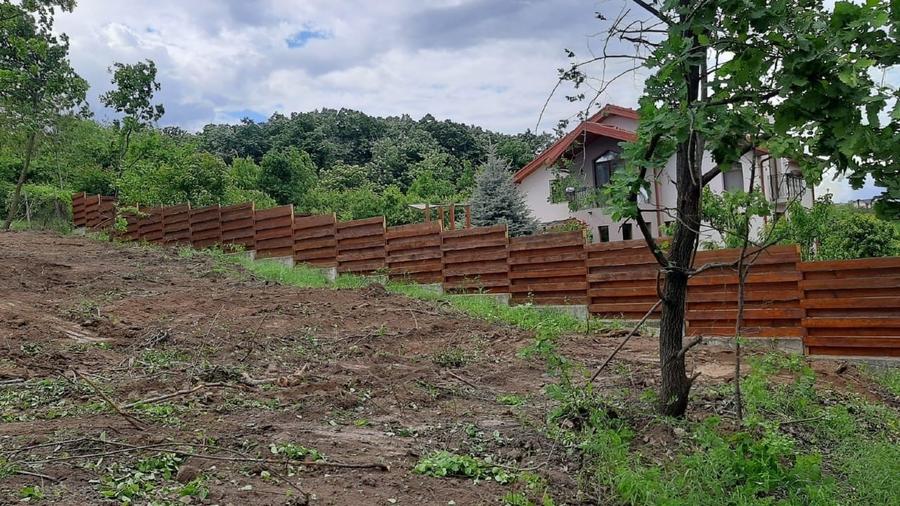 Teren Construcții intravilan de 1054 mp, în Bucium