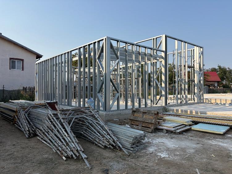 Casă individuală cu 4 camere cu Teren 315 Mp în Cernica