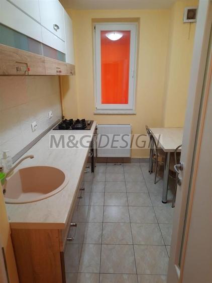 Apartament cu 3 camere decomandat, mobilat în Iosefin
