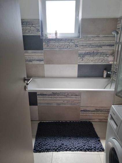 Apartament cu 3 camere decomandat în Tomis Plus