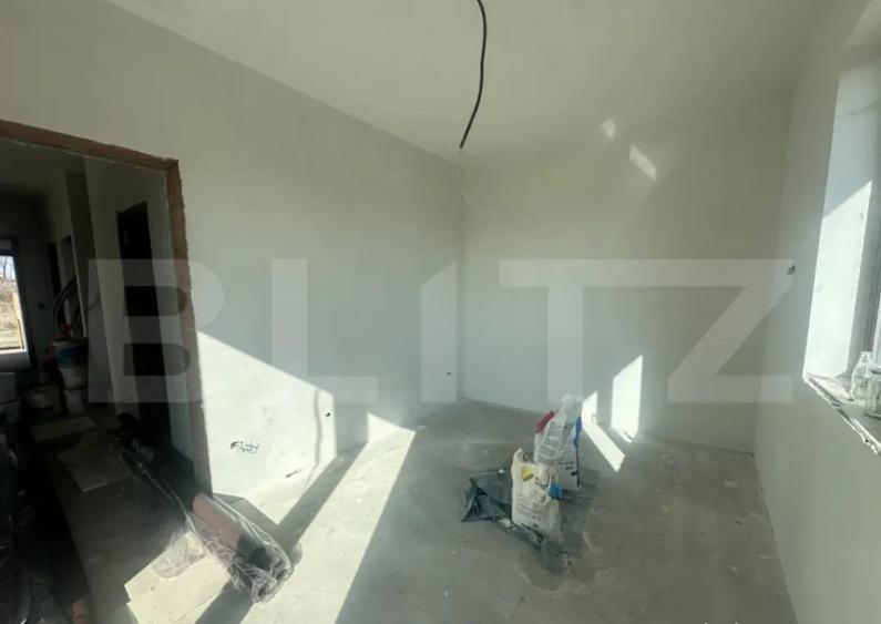 Casă cu 4 camere cu Teren 502 Mp în Titulescu