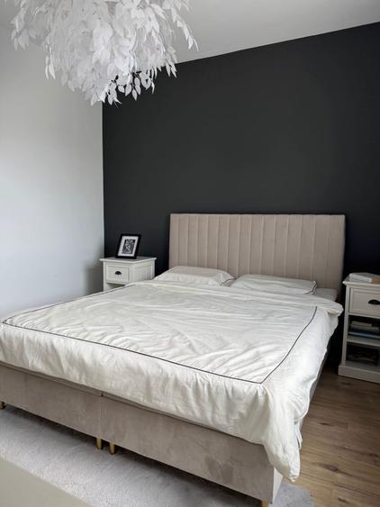 Apartament cu 4 camere semidecomandat în Băneasa