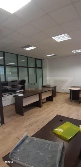 Spațiu comercial, de 210 mp, în George Enescu