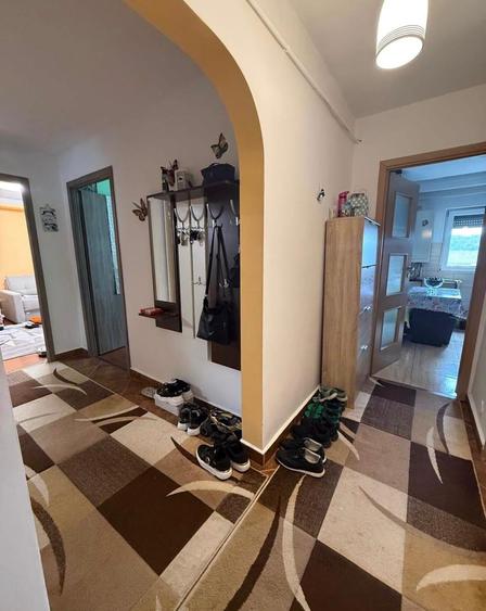 Apartament cu 2 camere decomandat în Dacia