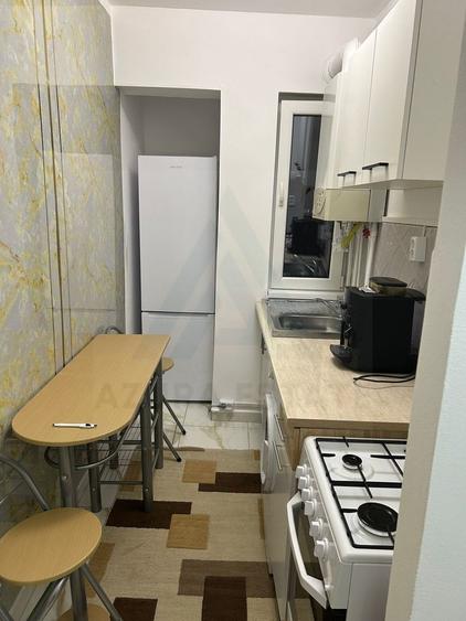 Apartament cu 2 camere semidecomandat, mobilat în Cedonia
