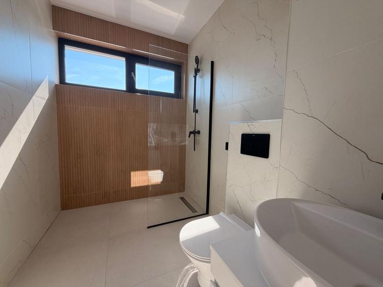 Apartament cu 2 camere decomandat în Moșilor