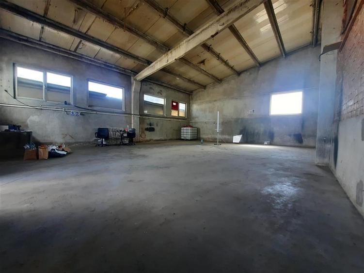 Spațiu industrial, de 120 mp, în CFR