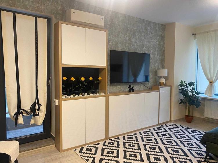 Apartament cu 2 camere decomandat în Central