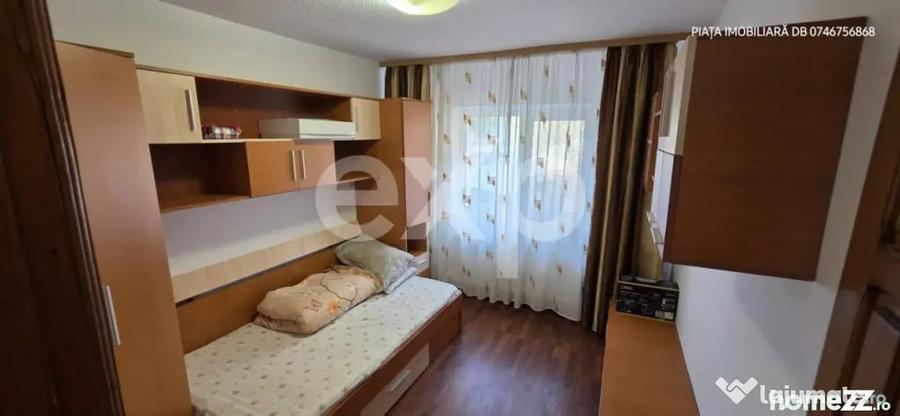 Apartament cu 4 camere decomandat, mobilat în Central