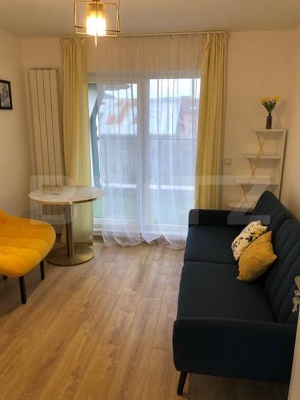 Apartament cu 3 camere decomandat, mobilat în Nord-Est — fotografia 1