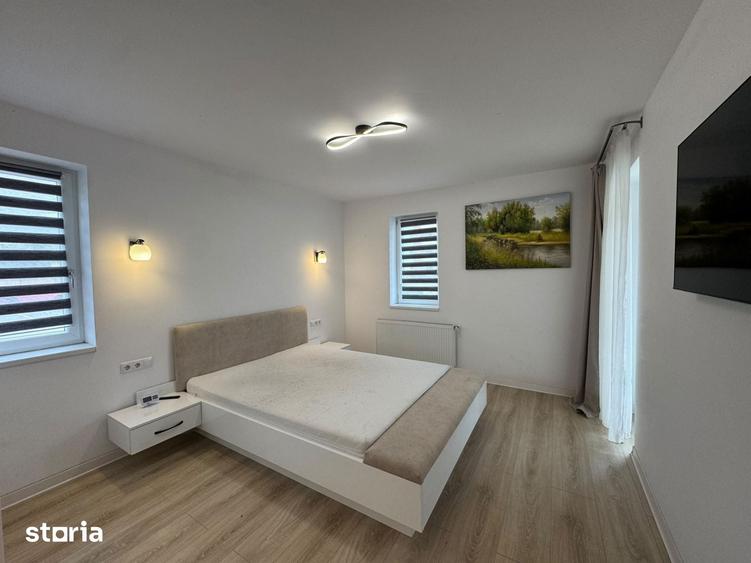 Apartament cu 3 camere decomandat în Est